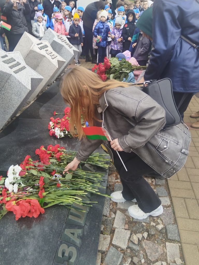 РАЙОННЫЙ МИТИНГ У БРАТСКОЙ МОГИЛЫ 2 photo 2025 05 08 13 45 12